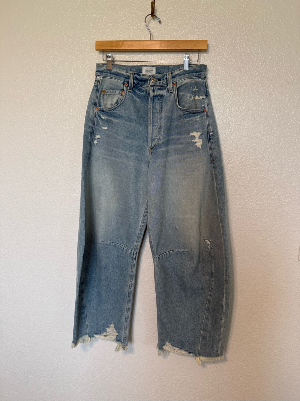 Citizens Of Humanity Distressed High-Rise Wide Leg Jeans - Light Blue